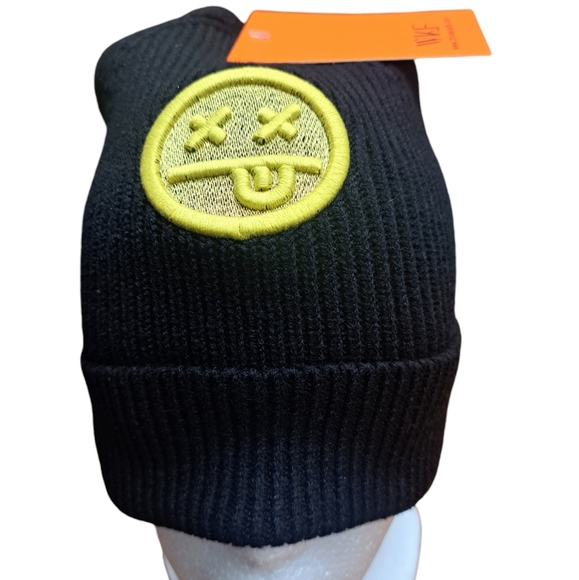 NWT Unisex Beanie Black/Gold One Size Poly Blend Soft Warm Stocking Stuffer - Picture 3 of 10